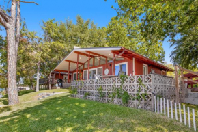 Beckers Point Lake Houses